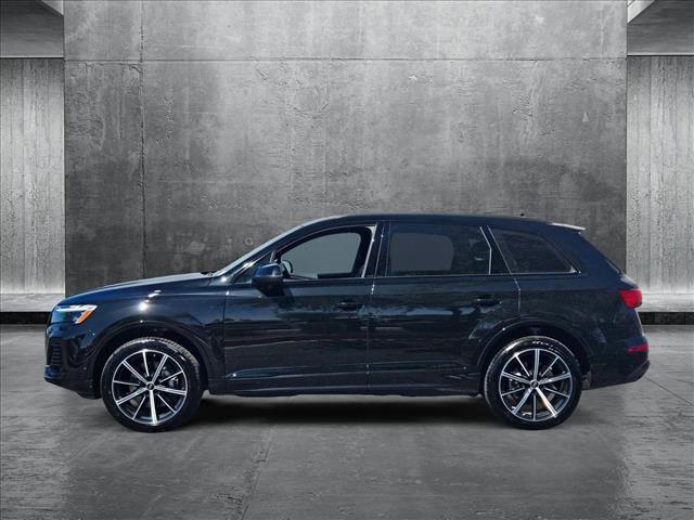 new 2025 Audi Q7 car, priced at $71,685