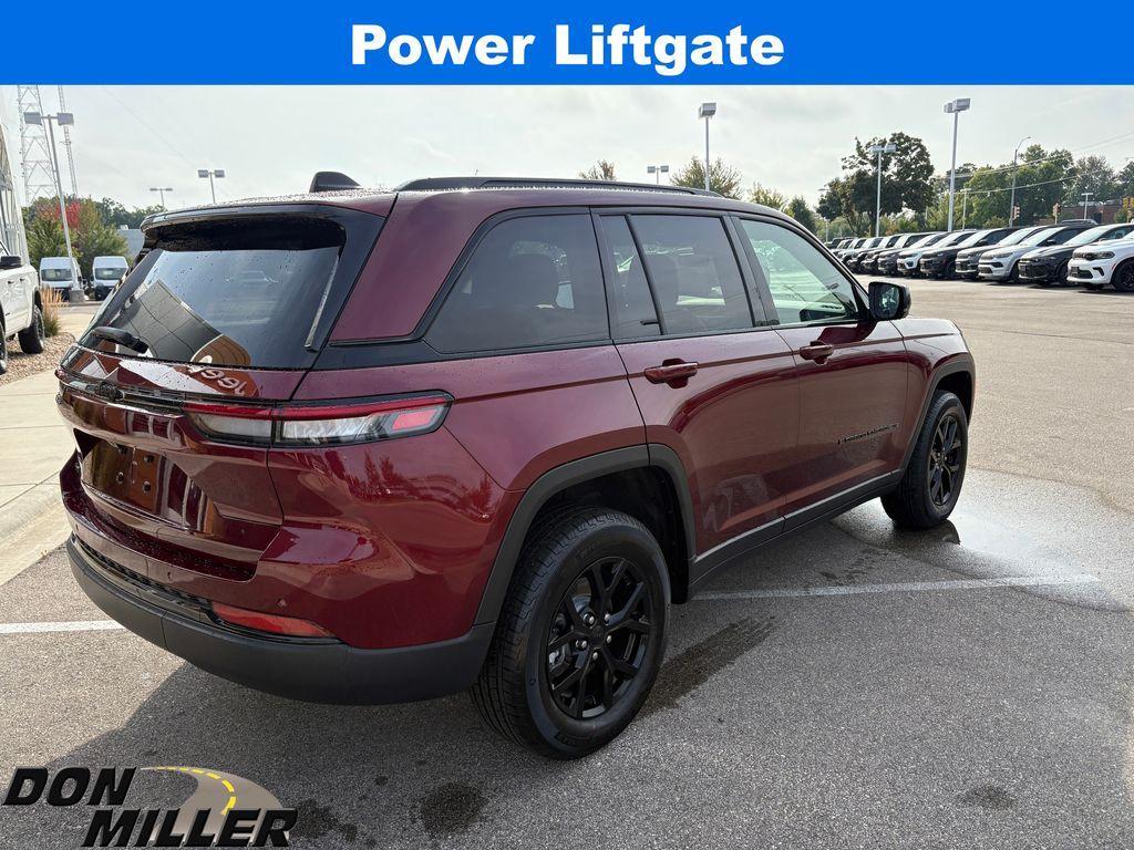 used 2025 Jeep Grand Cherokee car, priced at $39,722