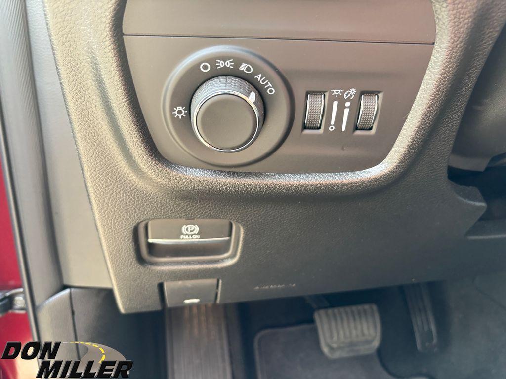 used 2025 Jeep Grand Cherokee car, priced at $39,722