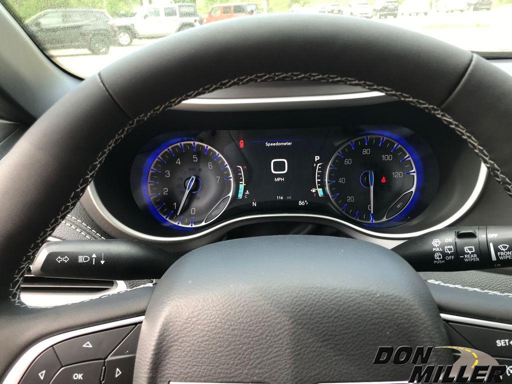 new 2025 Chrysler Pacifica car, priced at $42,828