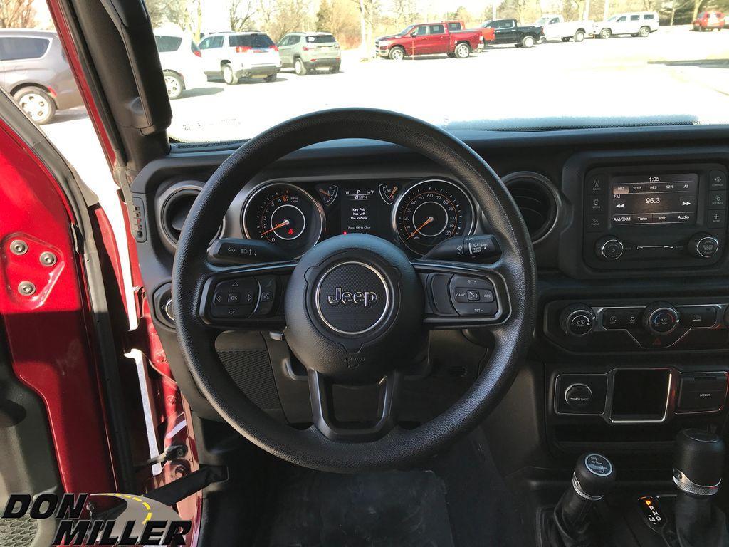 used 2021 Jeep Gladiator car, priced at $30,167