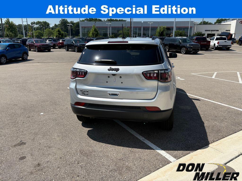 new 2025 Jeep Compass car, priced at $28,555