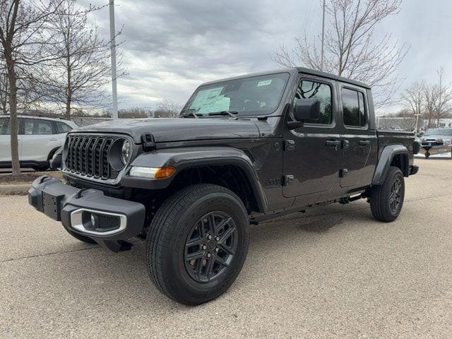 new 2024 Jeep Gladiator car, priced at $45,931