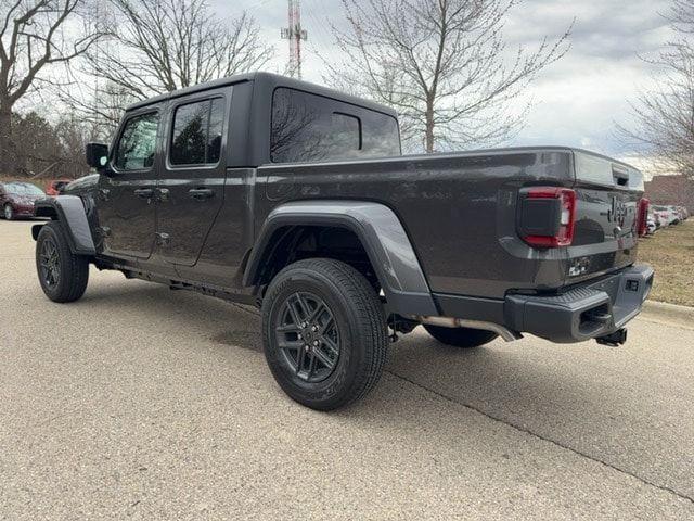 new 2024 Jeep Gladiator car, priced at $45,931