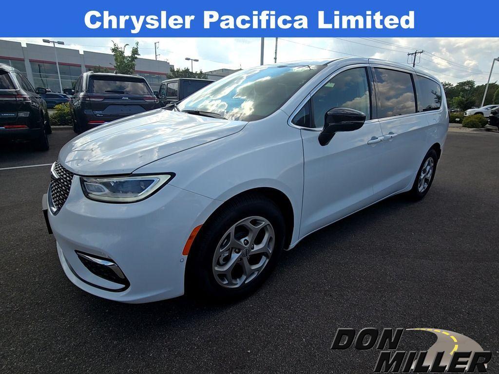 new 2024 Chrysler Pacifica car, priced at $47,524