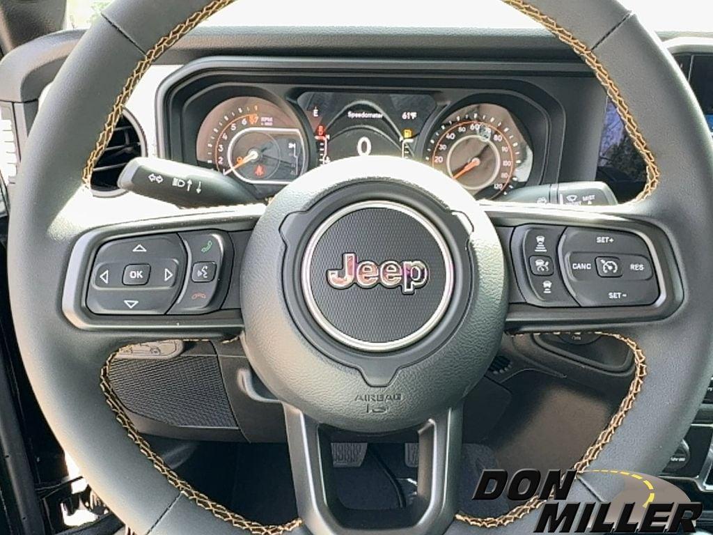 new 2024 Jeep Gladiator car, priced at $45,034