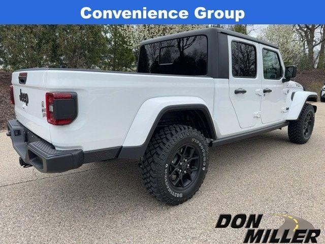 new 2024 Jeep Gladiator car, priced at $45,241