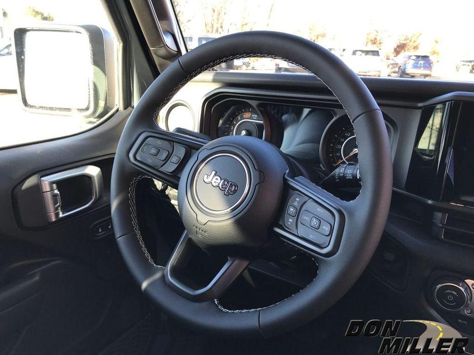 new 2025 Jeep Wrangler car, priced at $45,343