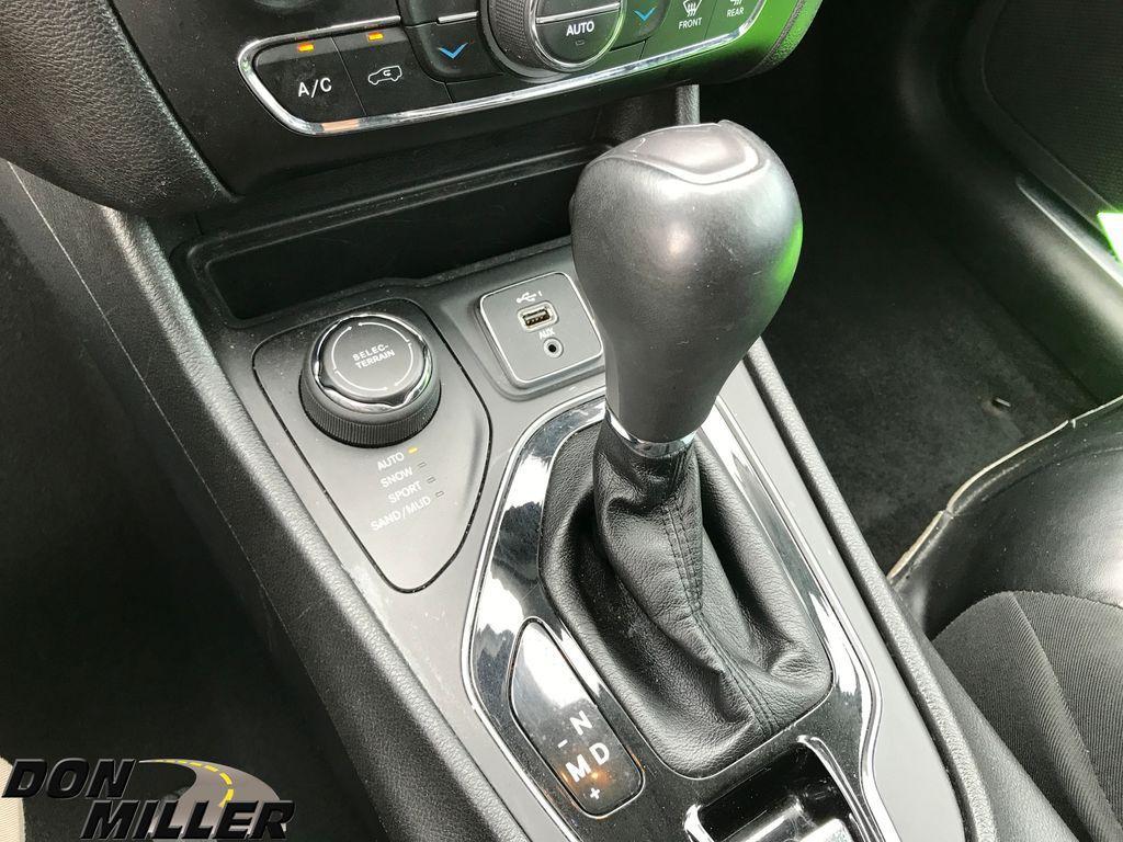 used 2020 Jeep Cherokee car, priced at $17,231