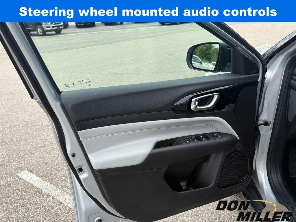 new 2025 Jeep Compass car, priced at $29,532