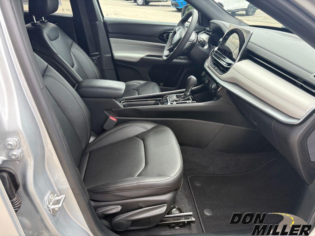 new 2025 Jeep Compass car, priced at $29,532