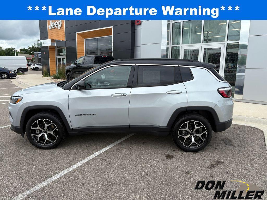 new 2025 Jeep Compass car, priced at $29,532