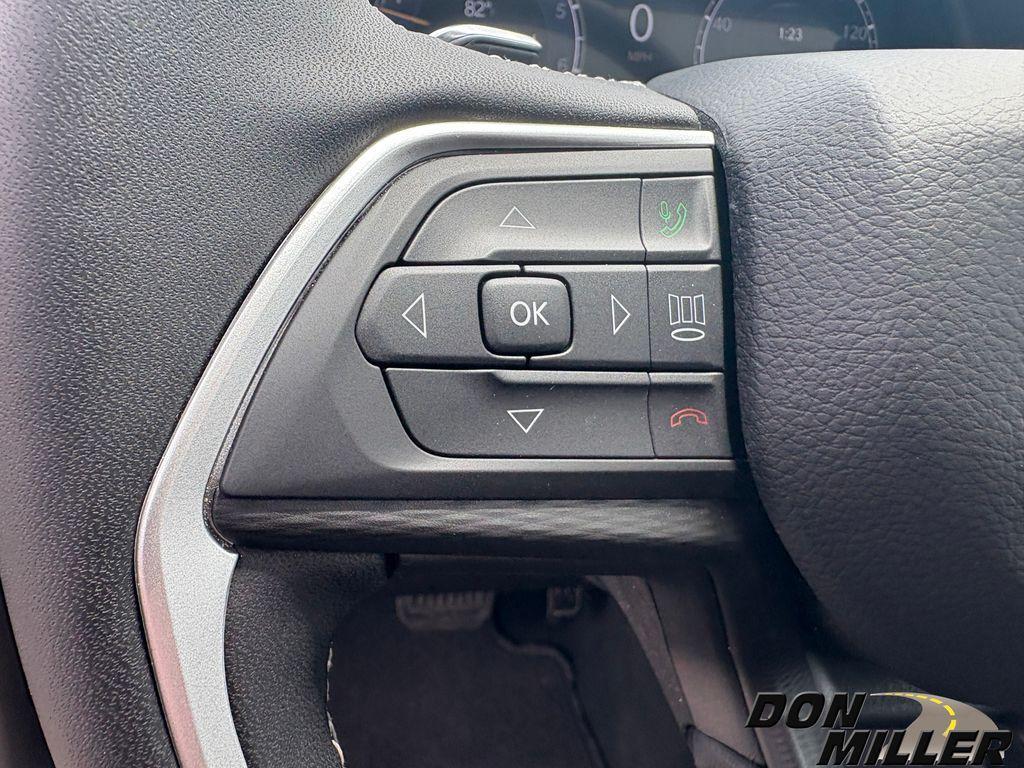 new 2025 Jeep Grand Cherokee car, priced at $41,314