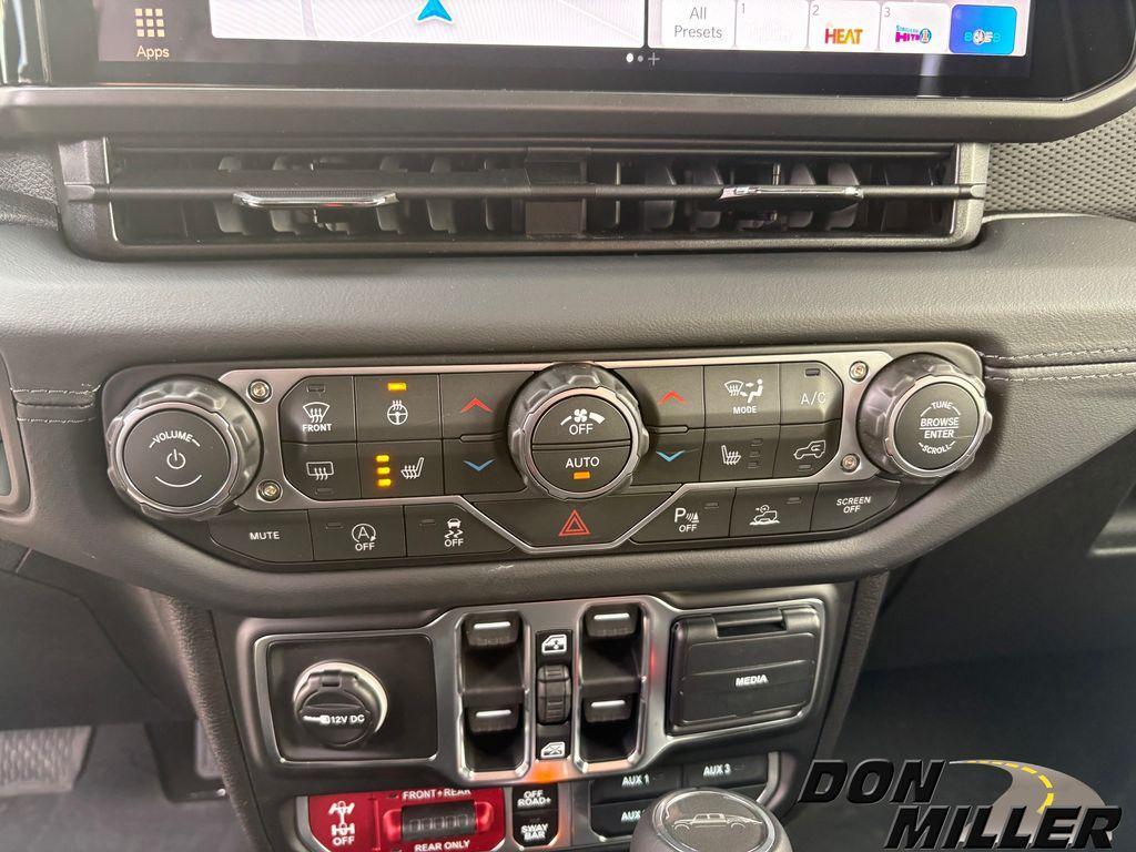 new 2026 Jeep Gladiator car, priced at $59,540