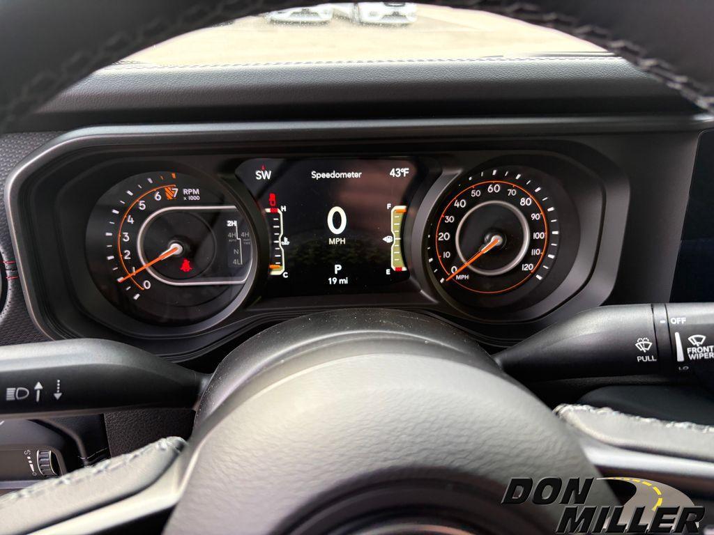 new 2026 Jeep Gladiator car, priced at $59,540