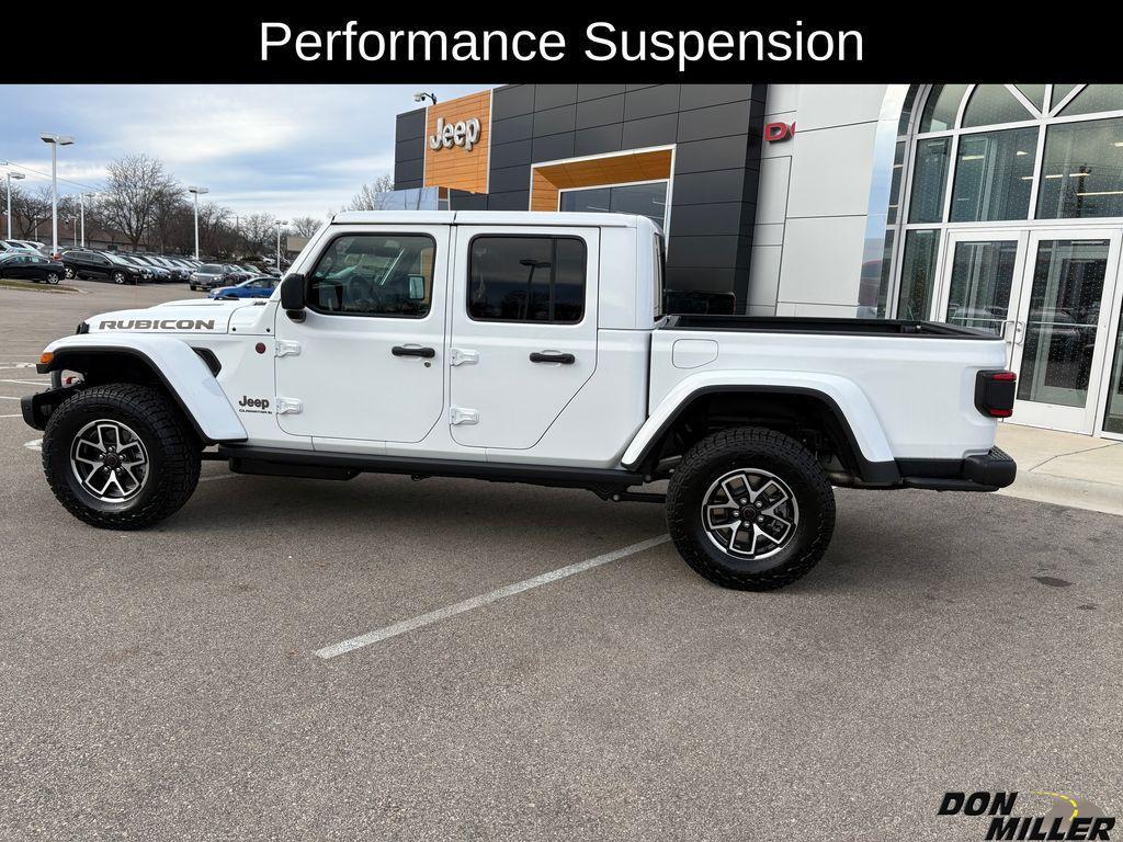new 2026 Jeep Gladiator car, priced at $59,540