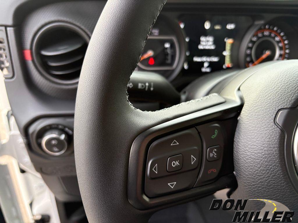 new 2026 Jeep Gladiator car, priced at $59,540