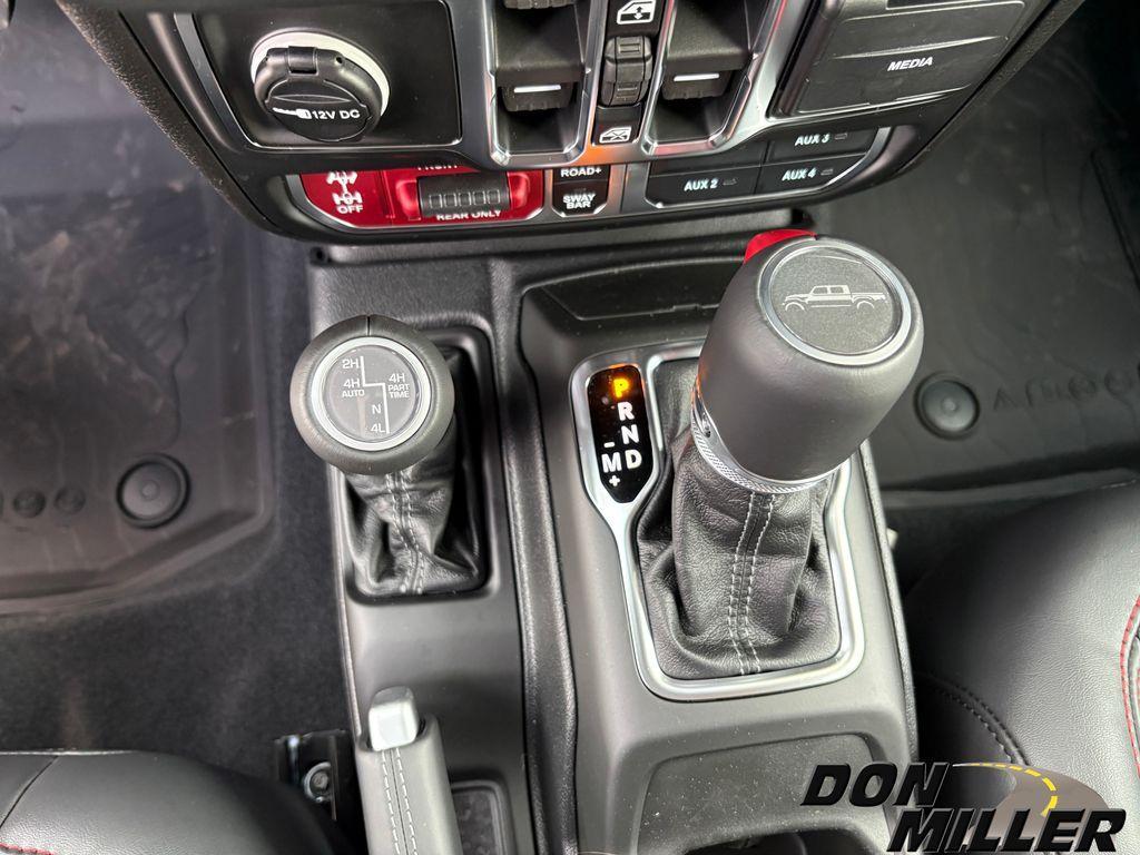 new 2026 Jeep Gladiator car, priced at $59,540