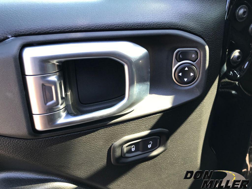 new 2025 Jeep Gladiator car, priced at $48,608