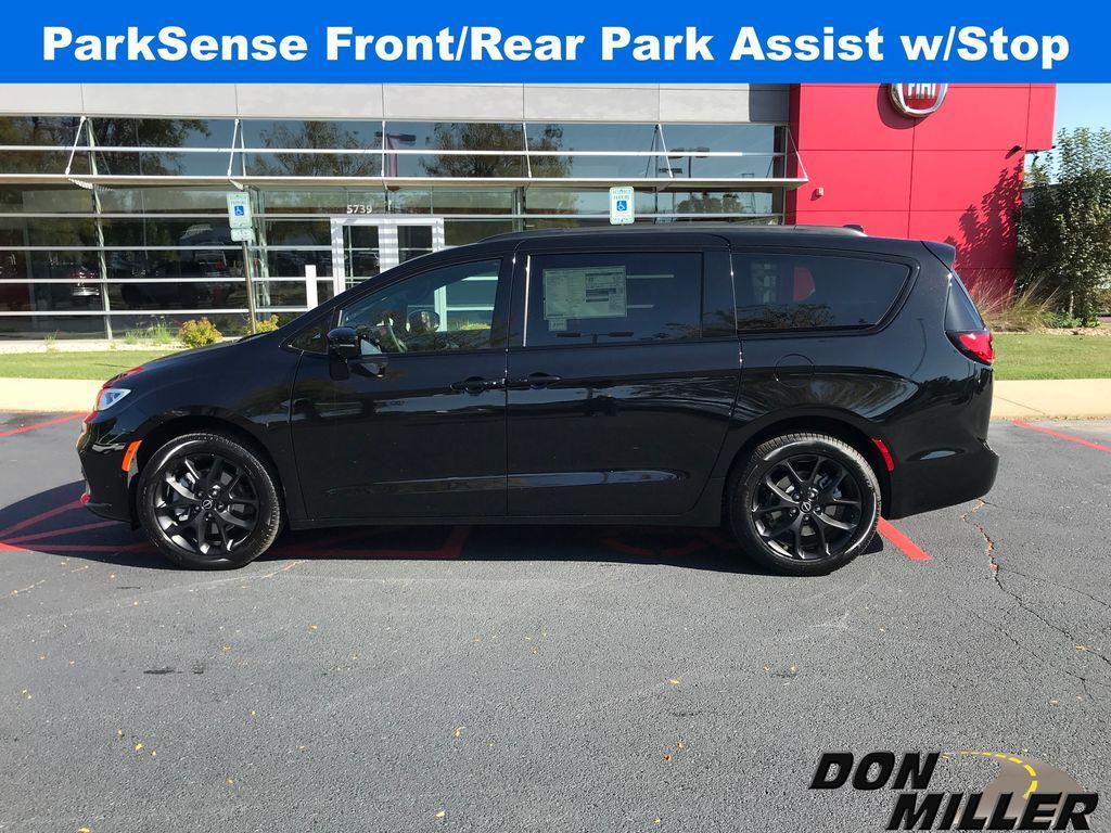 new 2026 Chrysler Pacifica car, priced at $53,299