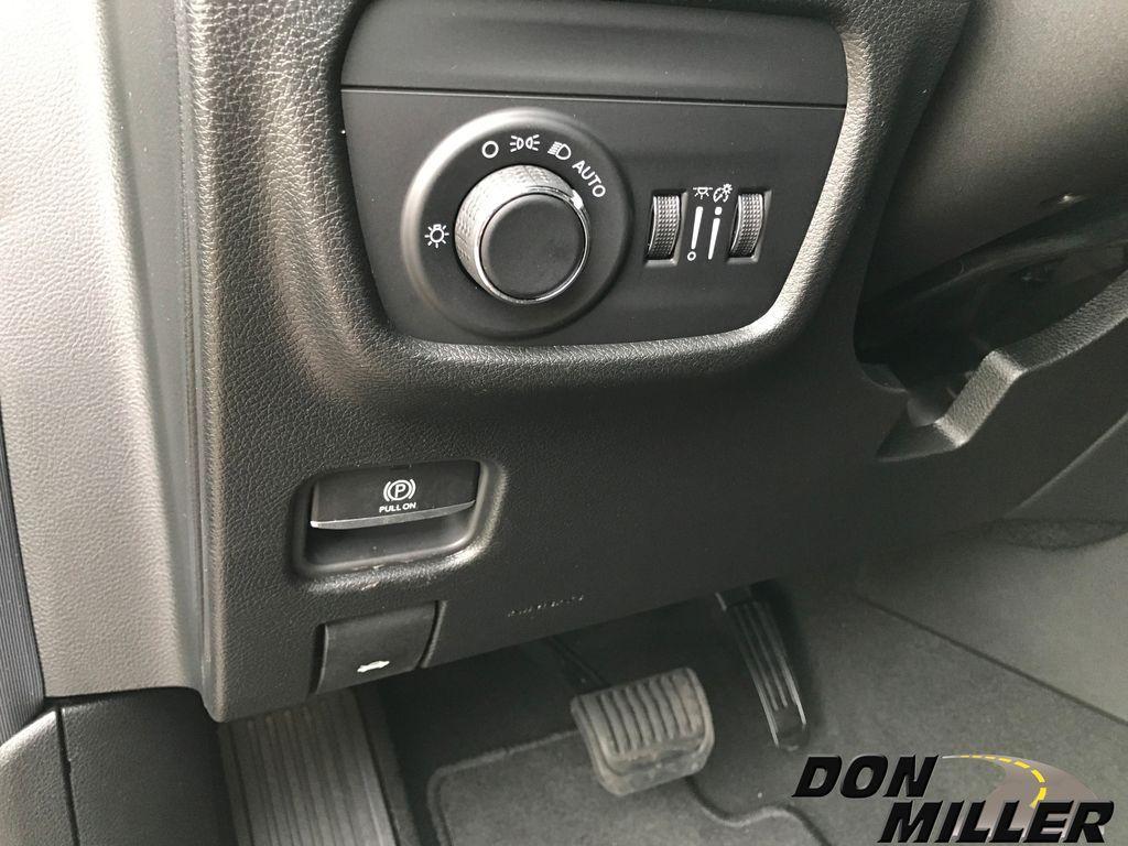 new 2025 Jeep Grand Cherokee L car, priced at $44,696