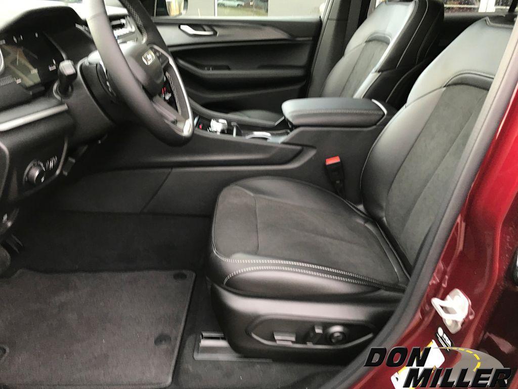 new 2025 Jeep Grand Cherokee L car, priced at $44,696