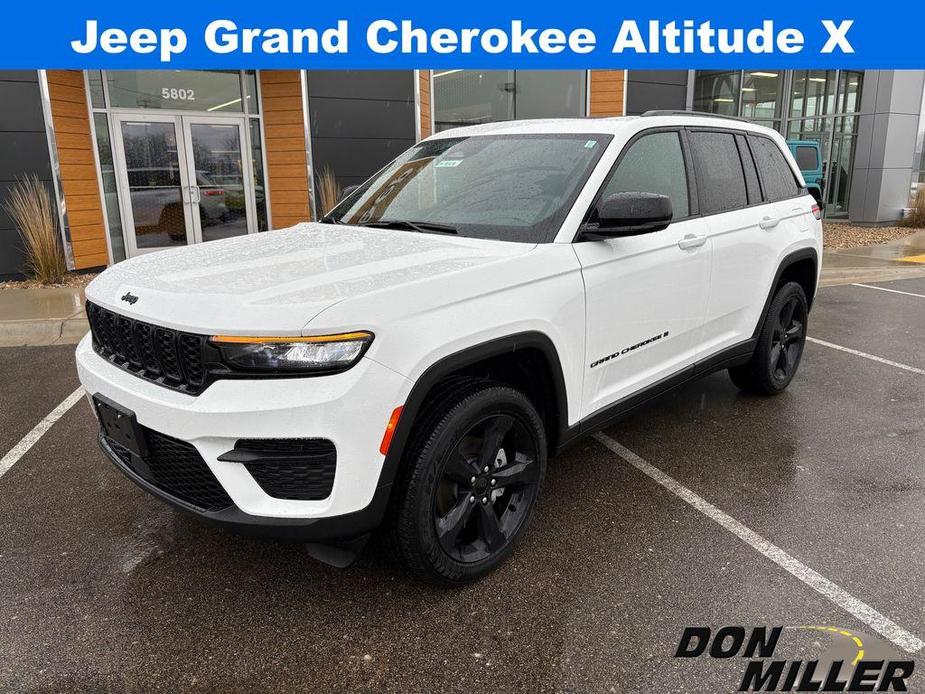 new 2024 Jeep Grand Cherokee car, priced at $39,270