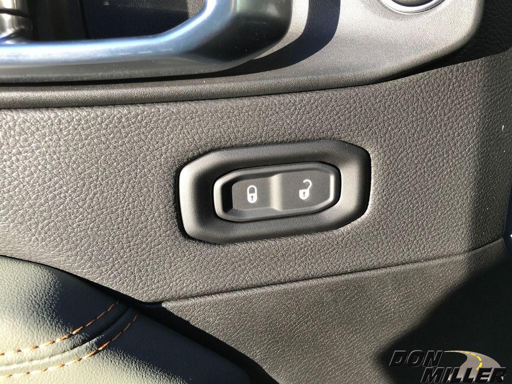 new 2026 Jeep Gladiator car, priced at $59,575