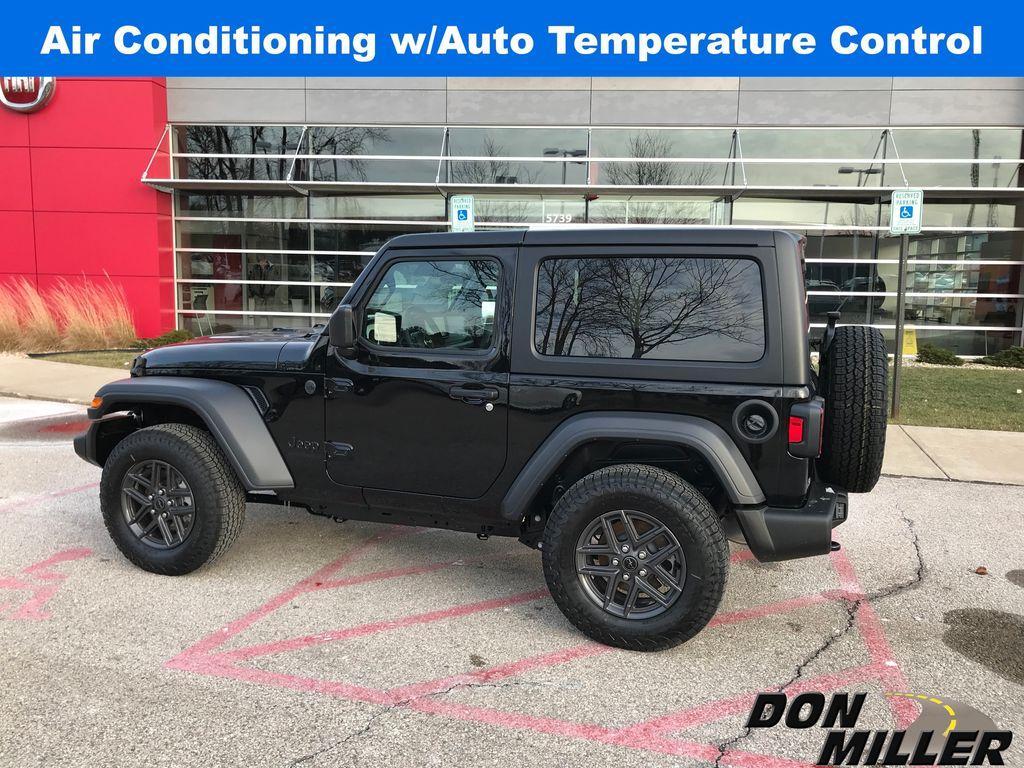 new 2025 Jeep Wrangler car, priced at $40,539