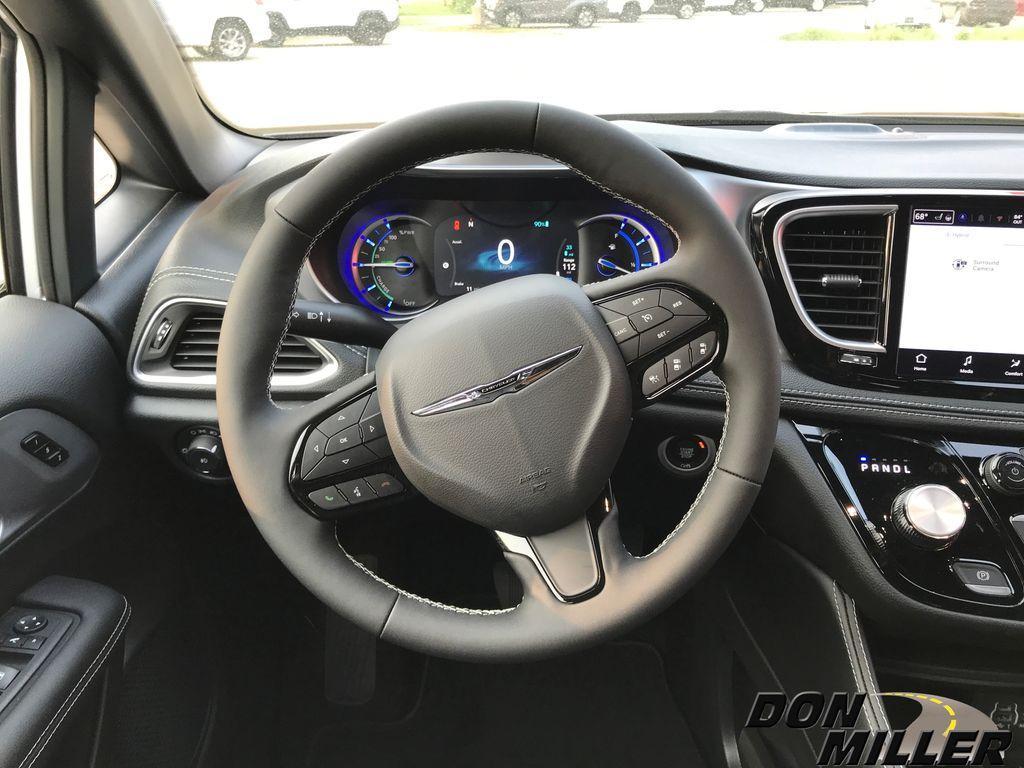 new 2025 Chrysler Pacifica Hybrid car, priced at $53,473