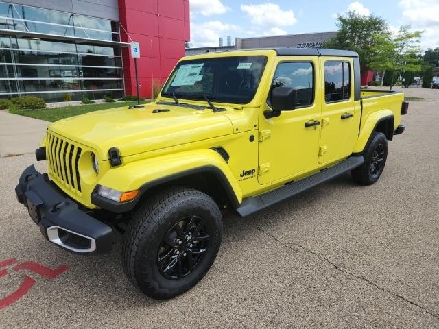 new 2023 Jeep Gladiator car, priced at $45,946