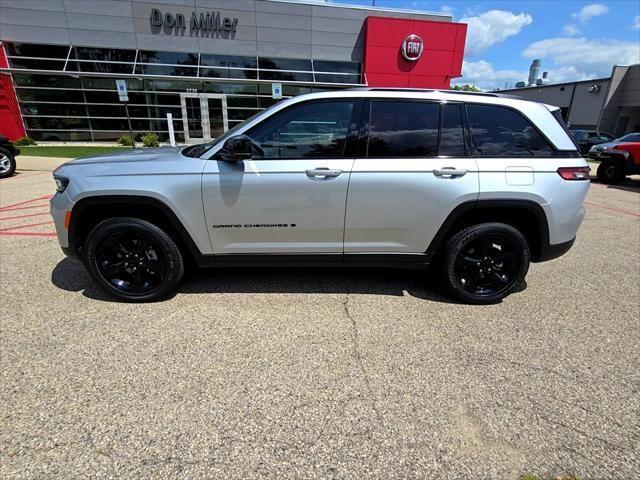 new 2024 Jeep Grand Cherokee car, priced at $42,732