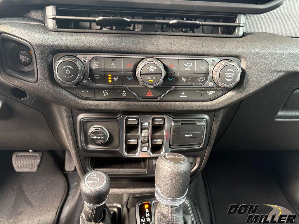 new 2026 Jeep Gladiator car, priced at $48,617