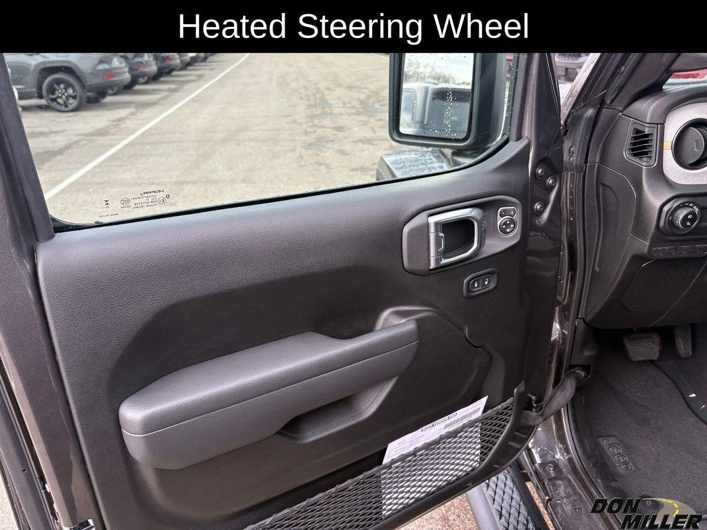 new 2026 Jeep Gladiator car, priced at $48,617