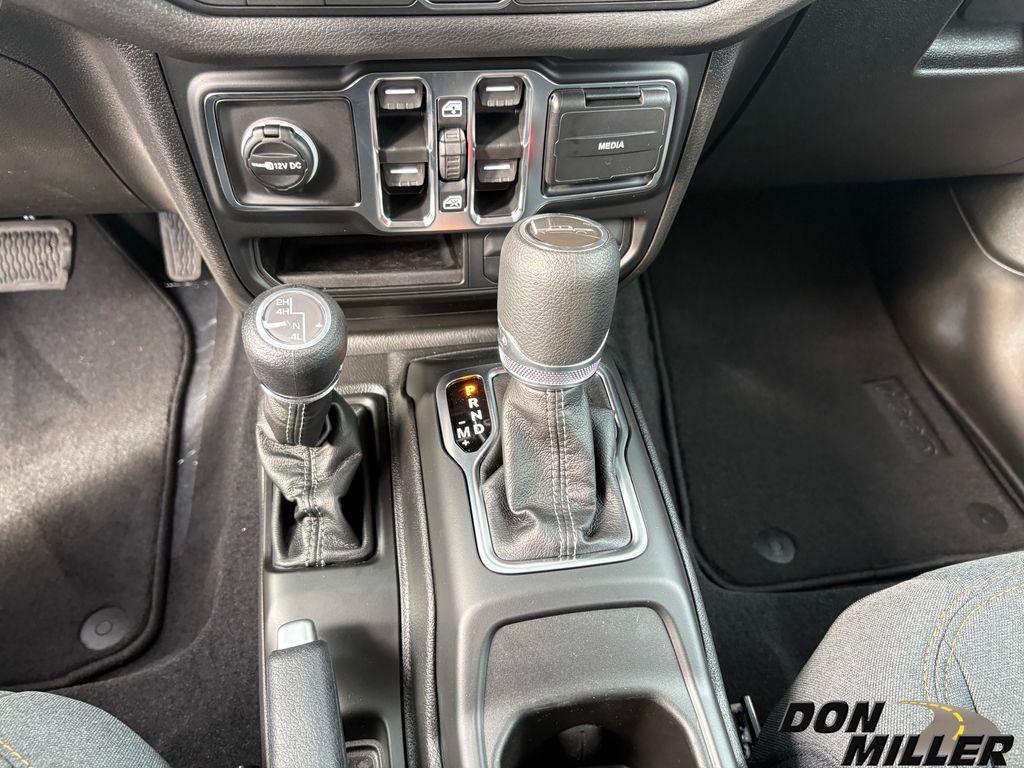 new 2026 Jeep Gladiator car, priced at $48,617