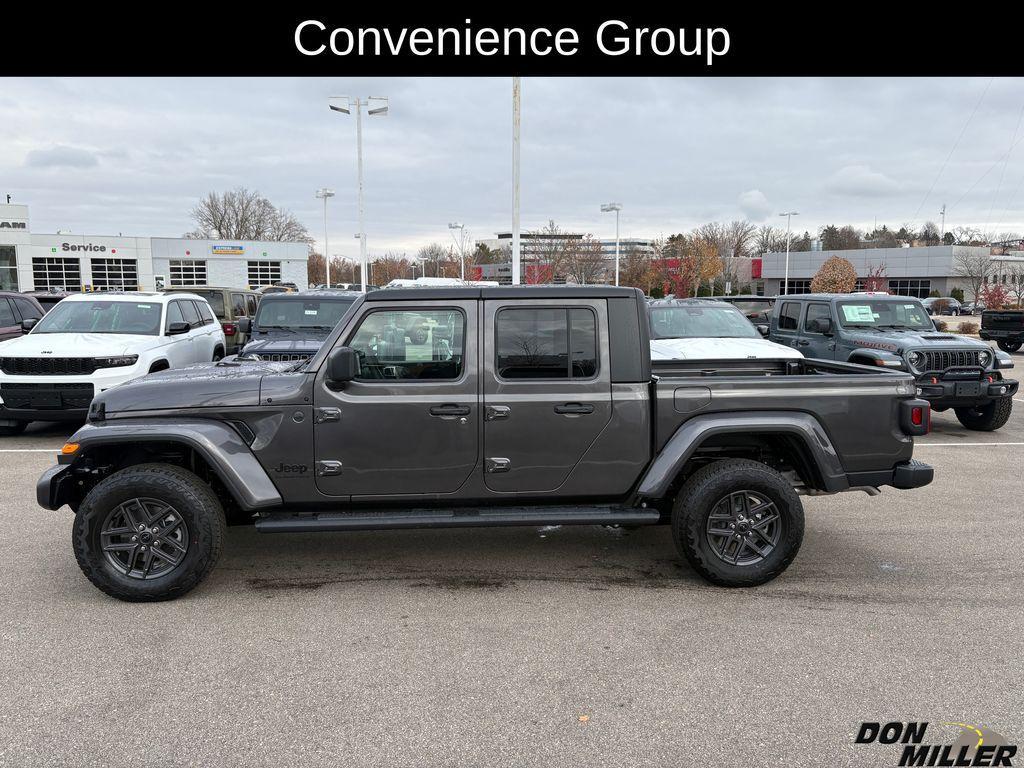 new 2026 Jeep Gladiator car, priced at $48,617
