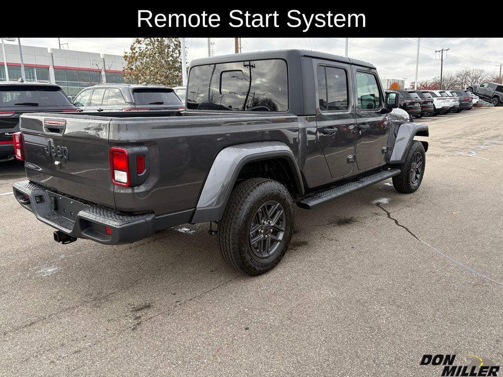new 2026 Jeep Gladiator car, priced at $48,617