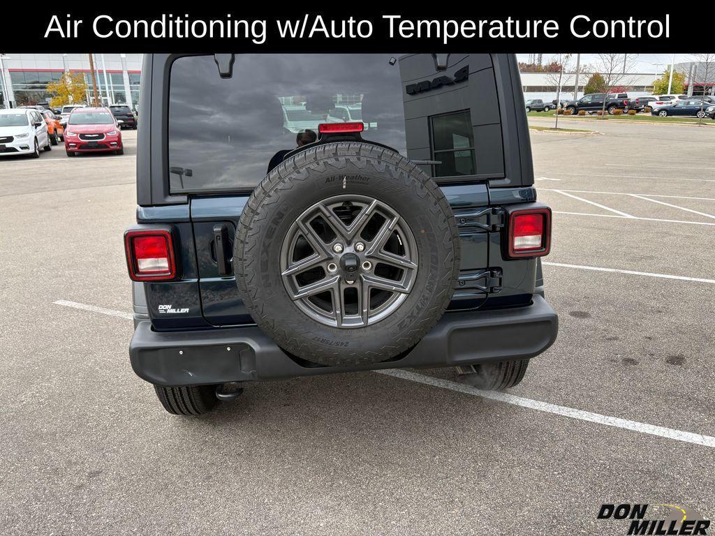 new 2025 Jeep Wrangler car, priced at $41,275