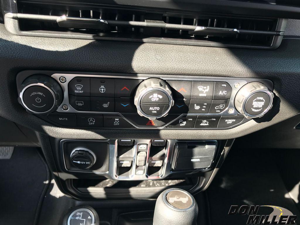 new 2025 Jeep Wrangler car, priced at $42,681