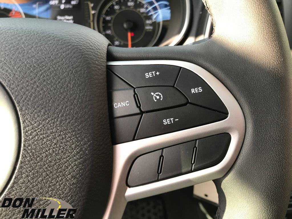 used 2022 Jeep Cherokee car, priced at $27,890