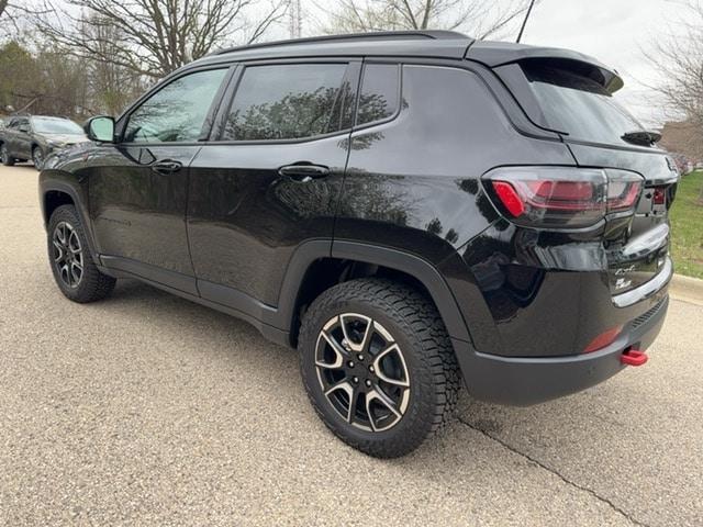 new 2024 Jeep Compass car, priced at $41,943