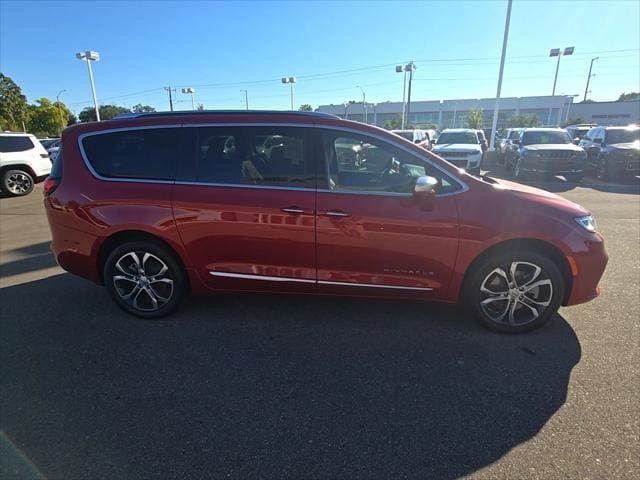 new 2024 Chrysler Pacifica car, priced at $55,091