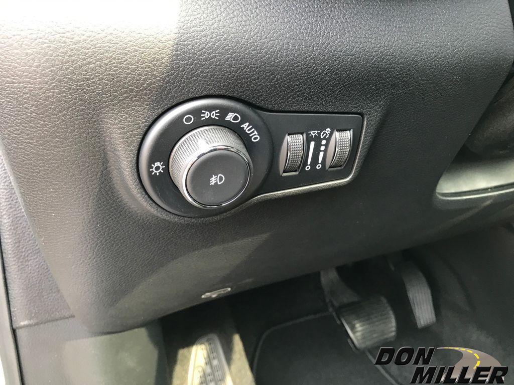 new 2025 Jeep Compass car, priced at $36,678