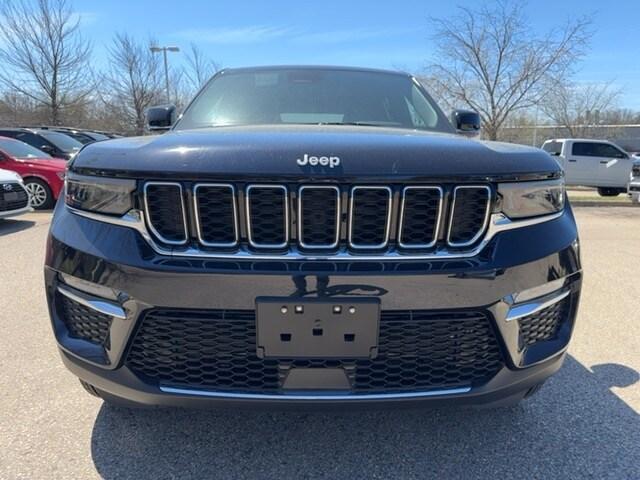 new 2024 Jeep Grand Cherokee car, priced at $47,378