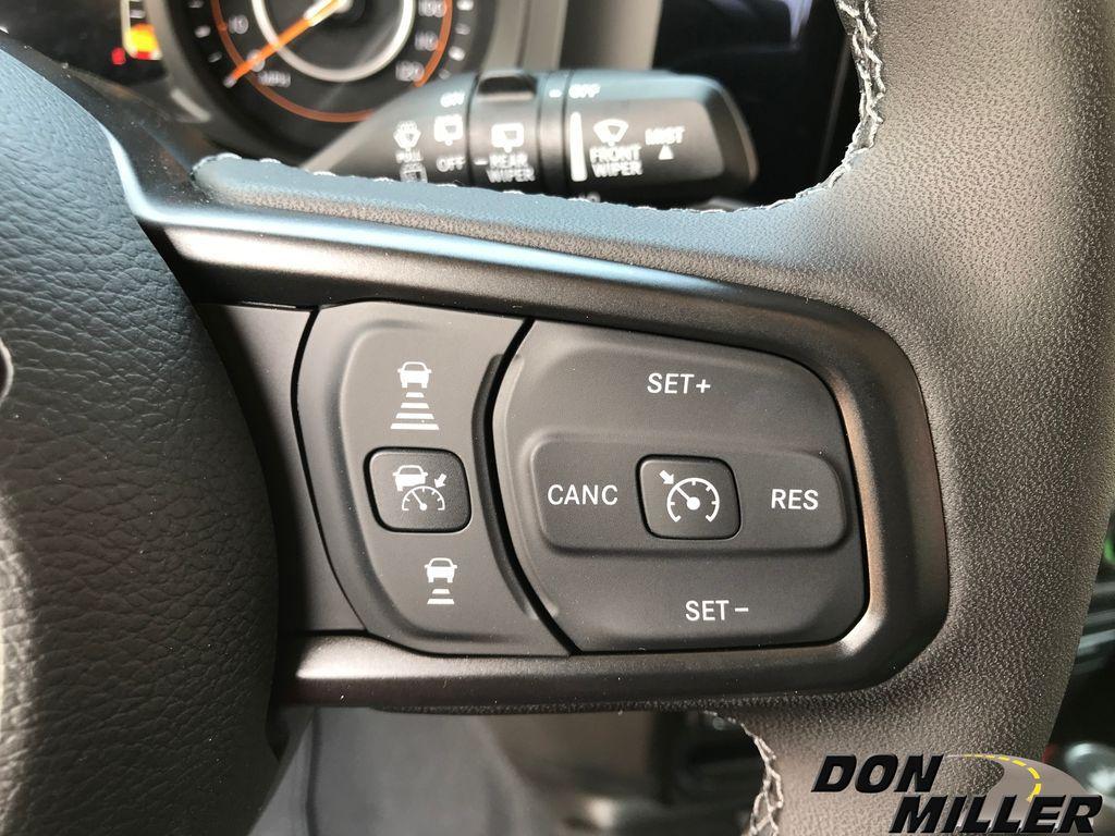 new 2025 Jeep Wrangler car, priced at $41,098