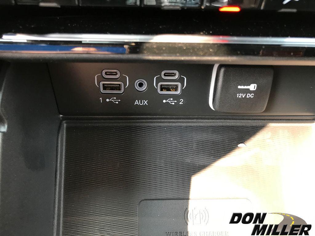 new 2025 Jeep Grand Cherokee L car, priced at $39,283
