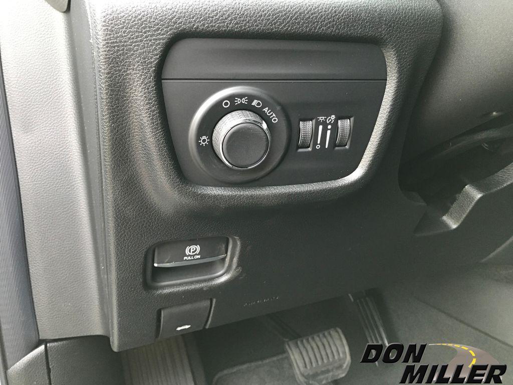 new 2025 Jeep Grand Cherokee L car, priced at $45,044