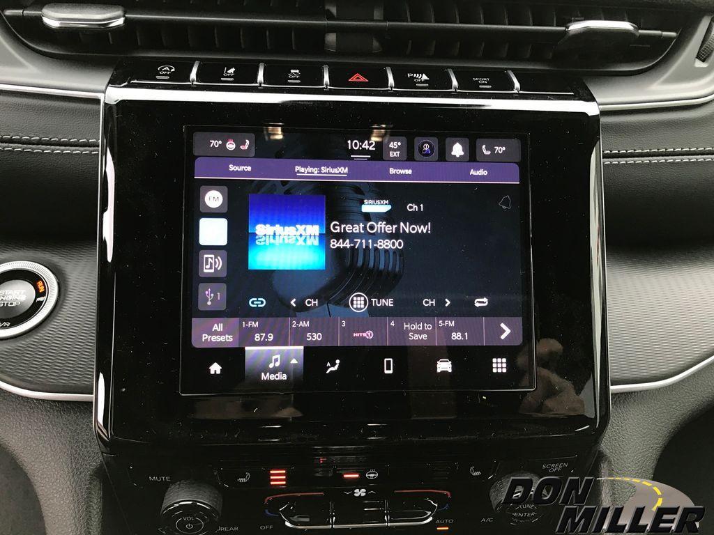 new 2025 Jeep Grand Cherokee L car, priced at $45,044