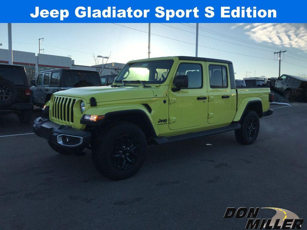 new 2023 Jeep Gladiator car, priced at $39,825