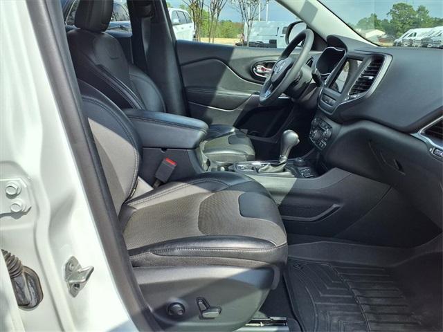 used 2022 Jeep Cherokee car, priced at $22,799